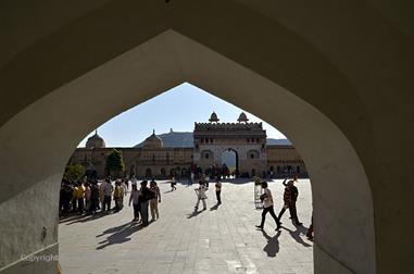 04 Fort_Amber_and Elephants,_Jaipur_DSC5074_b_H600